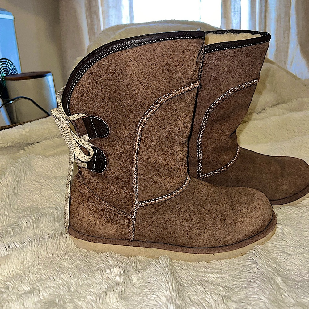 Light Brown Emu Australia Sheep Skin Suede Waterproof Boots size 7